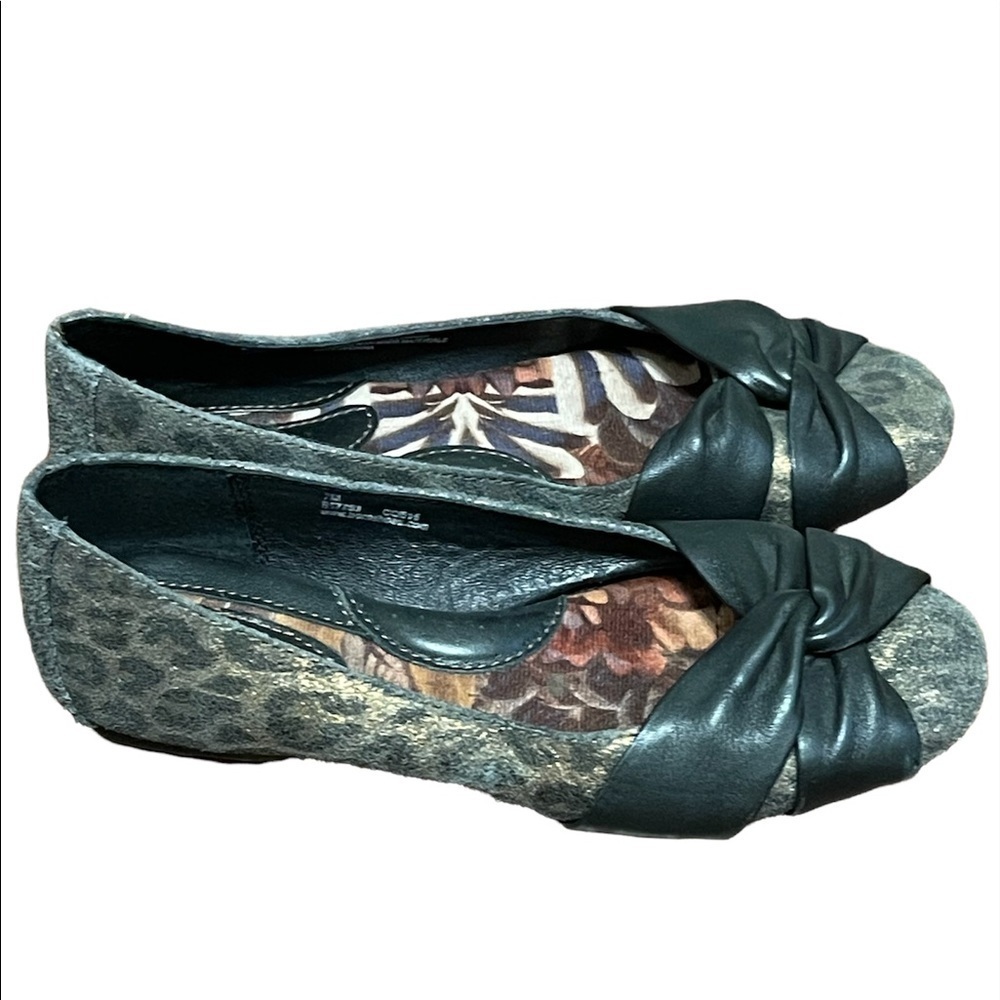 Born Flat Shoes - Picture 4 of 10